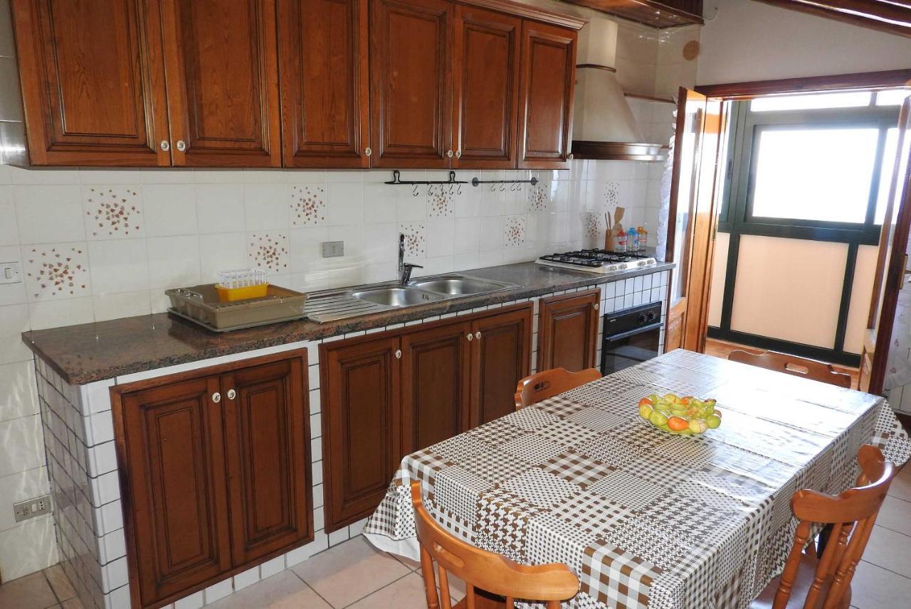 Mansarda Sul Mare Dei Ciclopi Apartment Aci Trezza Exterior photo
