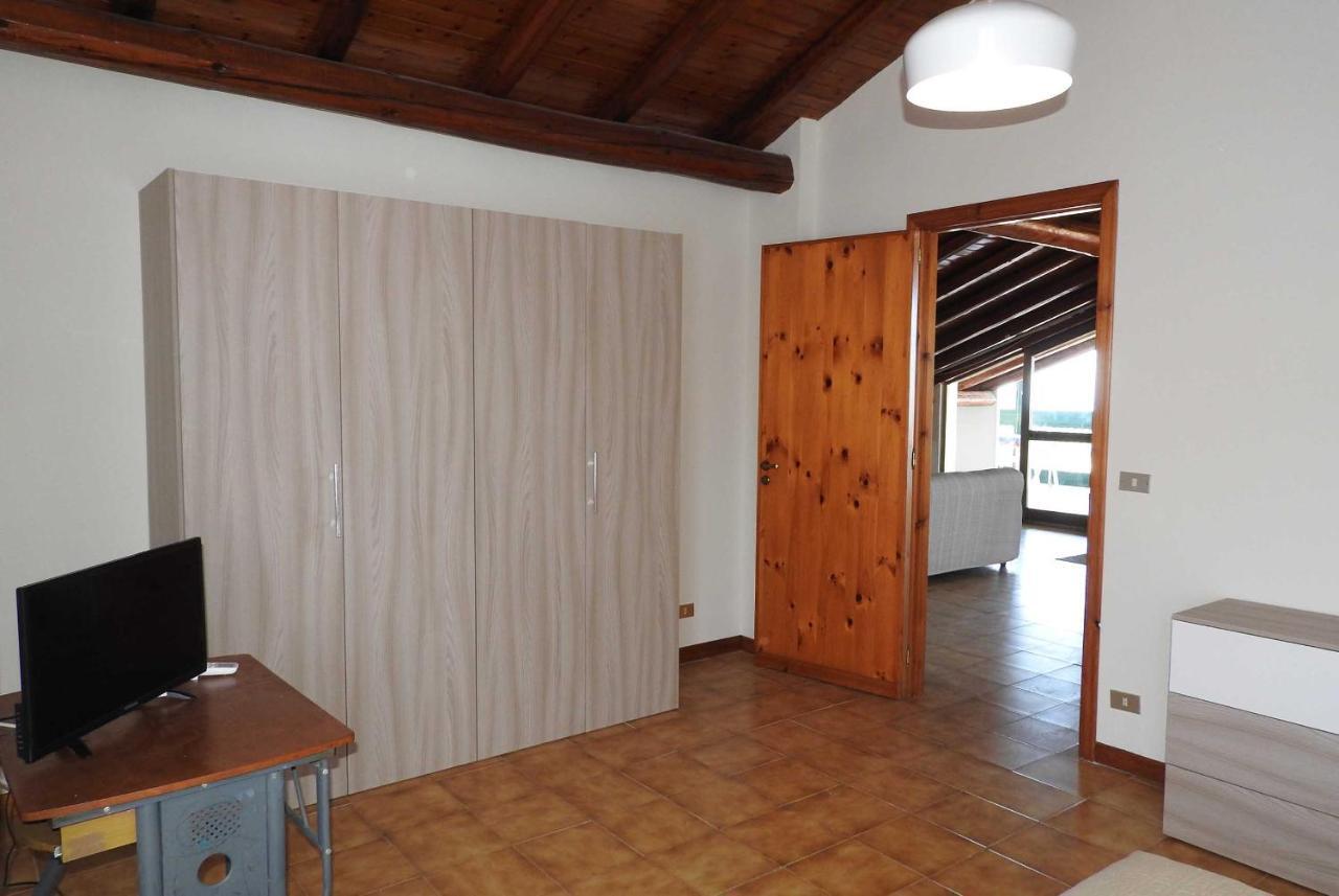Mansarda Sul Mare Dei Ciclopi Apartment Aci Trezza Exterior photo