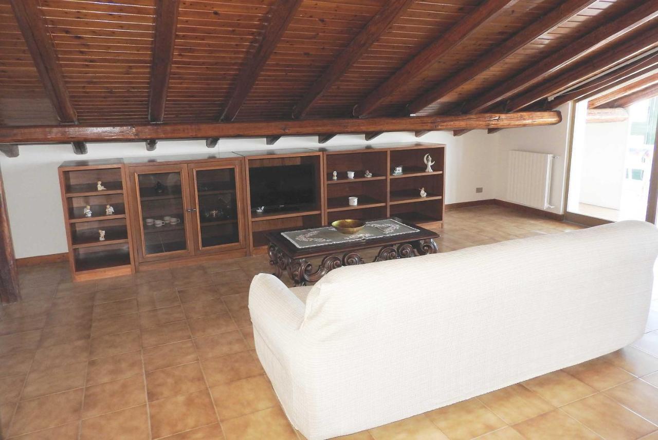 Mansarda Sul Mare Dei Ciclopi Apartment Aci Trezza Exterior photo